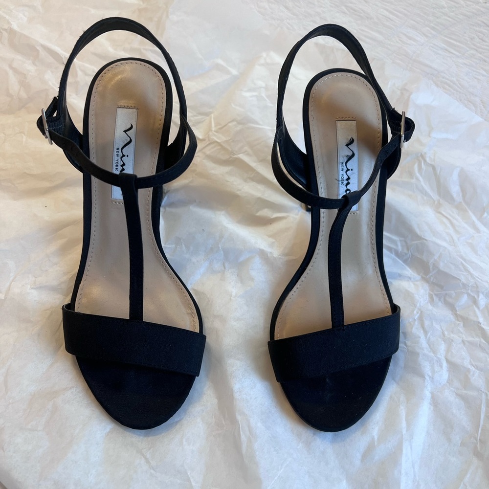 Nina New York Black heels